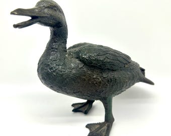 Large Vintage Brass Duck Sculpture – Realistic Bird Figurine, Bronze Finish – Mid-Century Decorative Wildlife Art