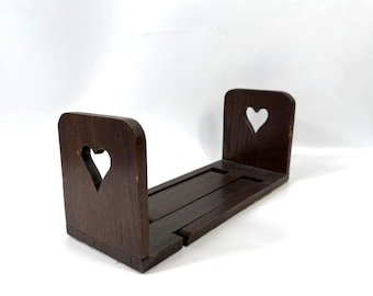 Vintage Wooden Book Holder – Arts & Crafts Expandable Shelf, Heart Cut-Out
