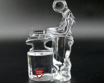 Orrefors Glass Figurine "Blacksmith" – Olle Alberius Design, Mid-Century Scandinavian Art