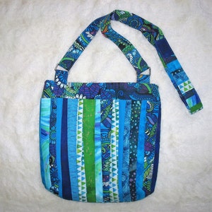 Quilted Fabric Over the Shoulder Crossbody Purse Boho Bag with Pocket Colorful BLOOMING TURQUOISE