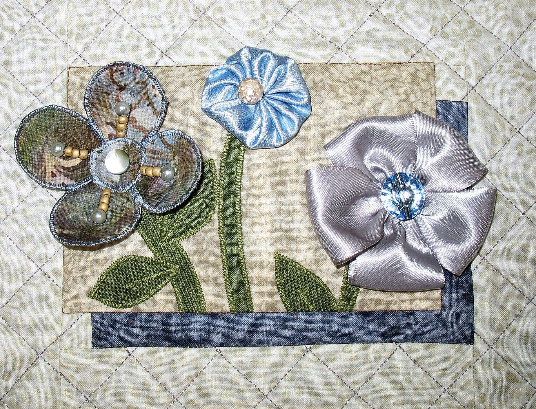 3 Dimensional Art Quilt . Quilted Wall Hanging . Shadow Box Quilt ...