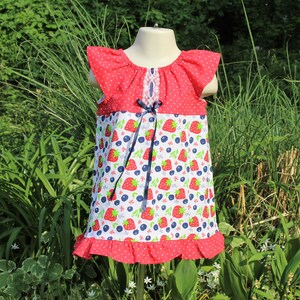 Toddler Girl Summer Ruffled Dress Playtime Sundress 12 to 18 months+ Fun Comfortable BERRY CUTE Strawberries & Blueberries