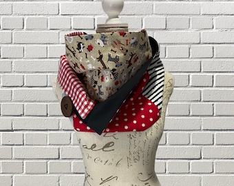 Foulard, chiens, borne fontaine, beige, noir, blanc, rouge, gros boutons