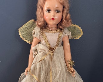 Muñeca de composición Madame Alexander Fairy Queen con varita dorada, años 40