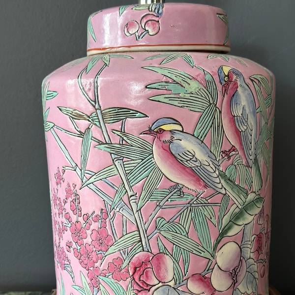 Preciosa lámpara de cerámica de pájaro rosa de porcelana esmaltada con tarro de jengibre chino antiguo