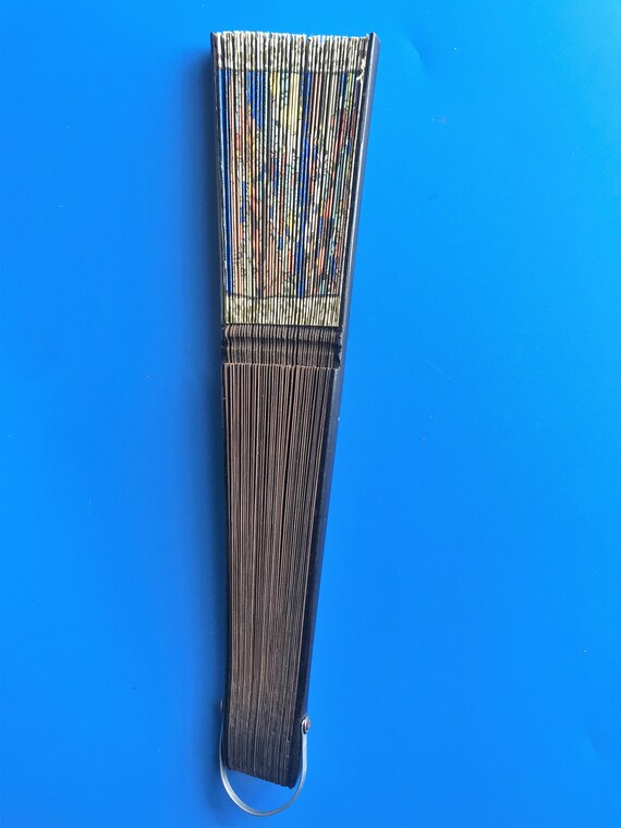 Chinese Asian Sandalwood Hand Fan - image 5