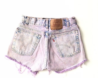 purple levi shorts