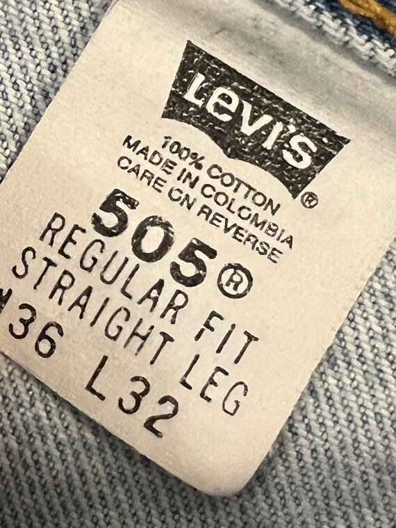 1990s LEVIS Red Tab 505 Fit Vintage Light Wash De… - image 5