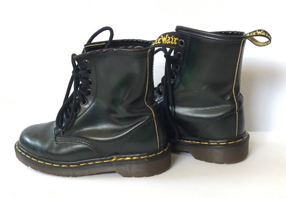 dark green dr martens