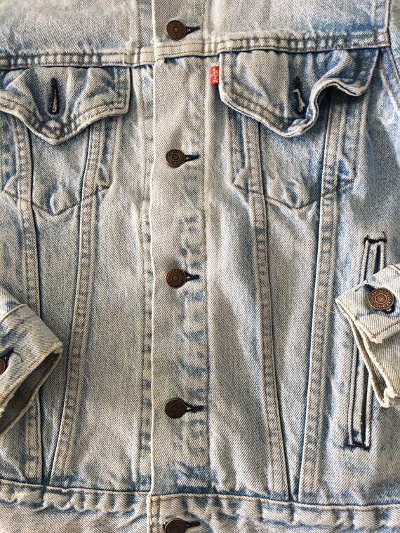 1980s LEVIS Red Tab Distressed Light Wash Vintage… - image 3