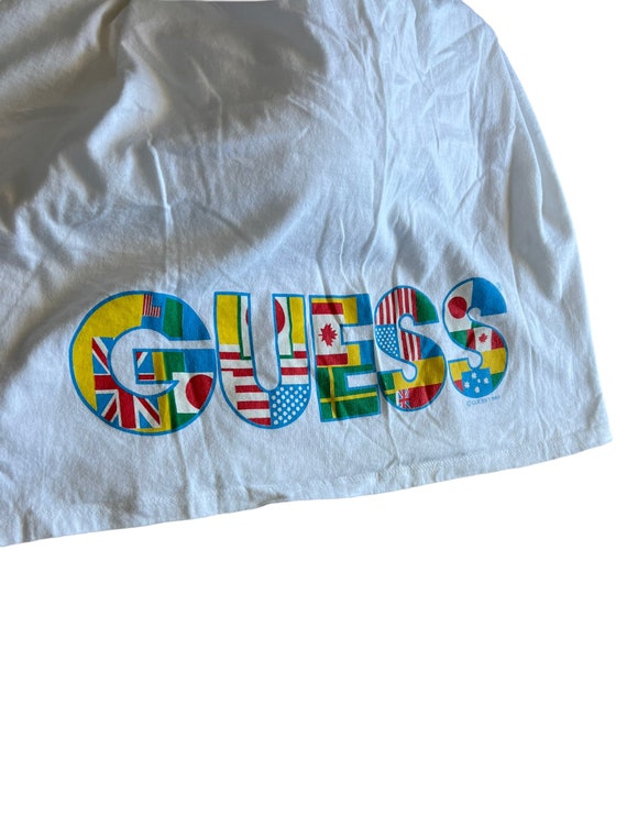 1989 GUESS Around The WORLD Vintage T Shirt // On… - image 3