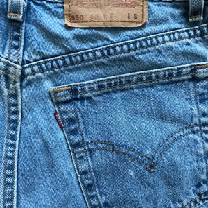 1990s LEVIS 550 Red Tab Vintage Cut Off Shorts // Size 32 Waist image 4