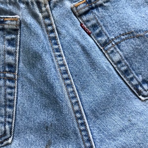 1990s LEVIS 550 Red Tab Vintage Cut Off Shorts // Size 32 Waist image 3