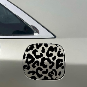 Cheetah gas tank vinyl decal 8x8 square and 8x8 circle