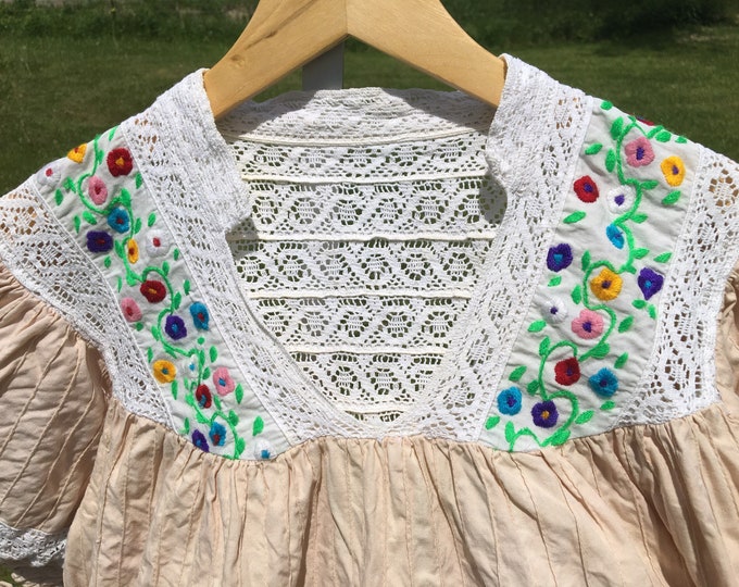 Vintage Embroidered Mexican Dress Crochet Lace Floral Hippie Boho Festival Ethnic Bohemian