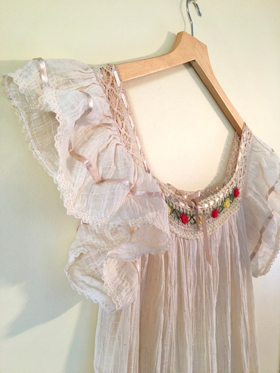 Vintage Gauze Dress Cotton Crochet Hippie Boho Gy… - image 6