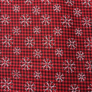Flocon de neige sur la couverture de barre de pied Buffalo Plaid Club