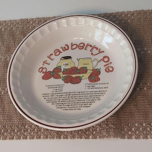 Vintage Strawberry Pie Recipe Plate, Ceramic Deep Dish, Made in Korea by Hankook, 1980s
