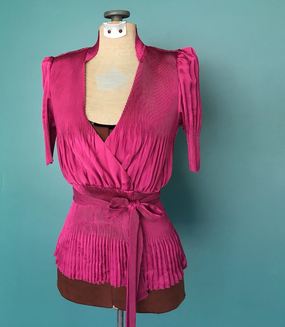 Vintage Y2K DVF Pink Satin Wrap Top TaraLynEvansS… - image 4