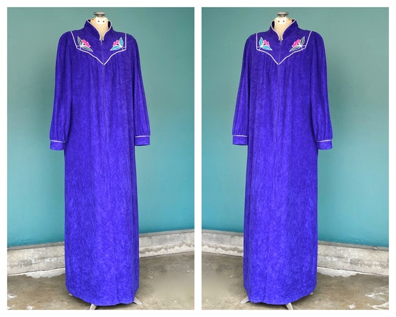 Vintage House Dress Long Vintage House Coat, TaraL