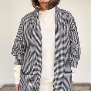 Womens Houndstooth Blazer 80s Blazer Open Front Blazer Black and White Blazer Lightweight Blazer for Women TaraLynEvansStudio