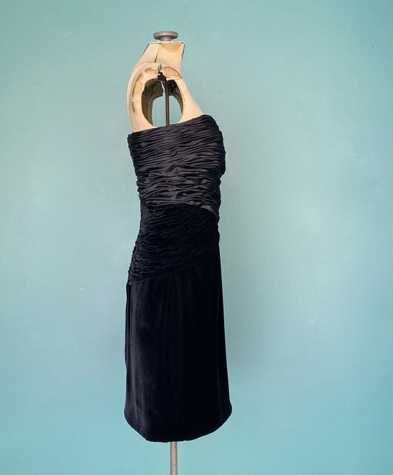 Genny Velvet Dress Black Mini Dress Designer Dres… - image 5