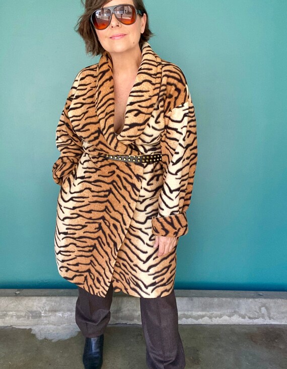 Vintage Robe Tiger Women Robe Short Robe Bath Rob… - image 3