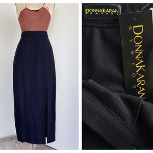 Saia midi vintage de lã Donna Karan | Preta, modelo lápis com fenda | Minimalista feminina | TaraLynEvansStudio imagem 1