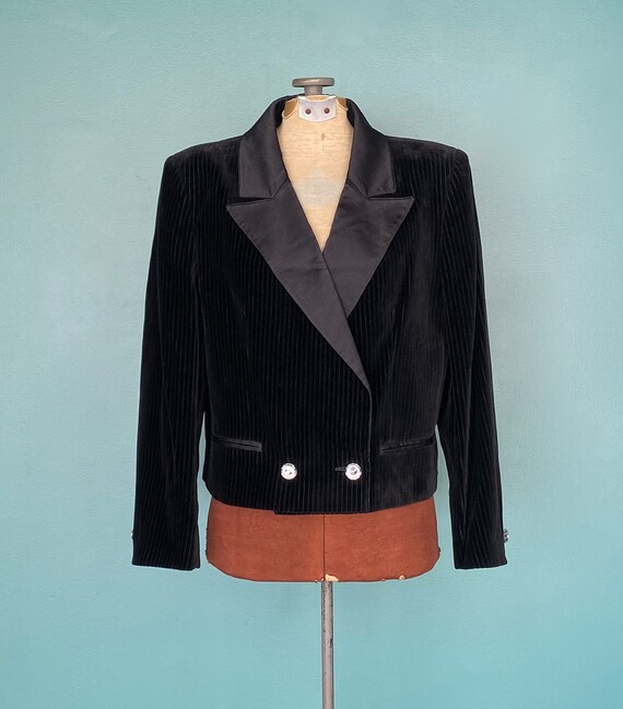 80s Black Velvet Cropped Vintage Blazer Short Bla… - image 4