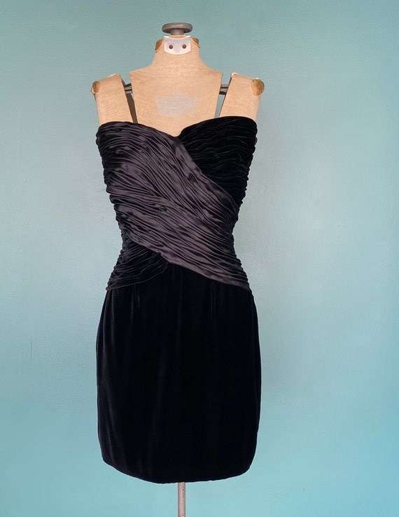 Genny Velvet Dress Black Mini Dress Designer Dres… - image 2