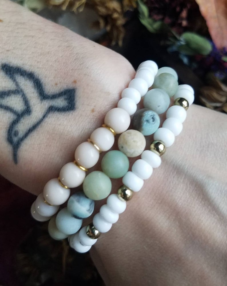 Green Stone Jewelry Amazonite Bracelet Neutral Toned Bracelets Heart Chakra Bracelet Stack Labradorite Pink Beaded Wedding Jewelry