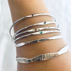 Silver gem bangle/dainty silver bangle/pretty bracelet/minimal bangle/gemstone bangle/stacking bangle/skinny bracelet/ladies bracelet/boho