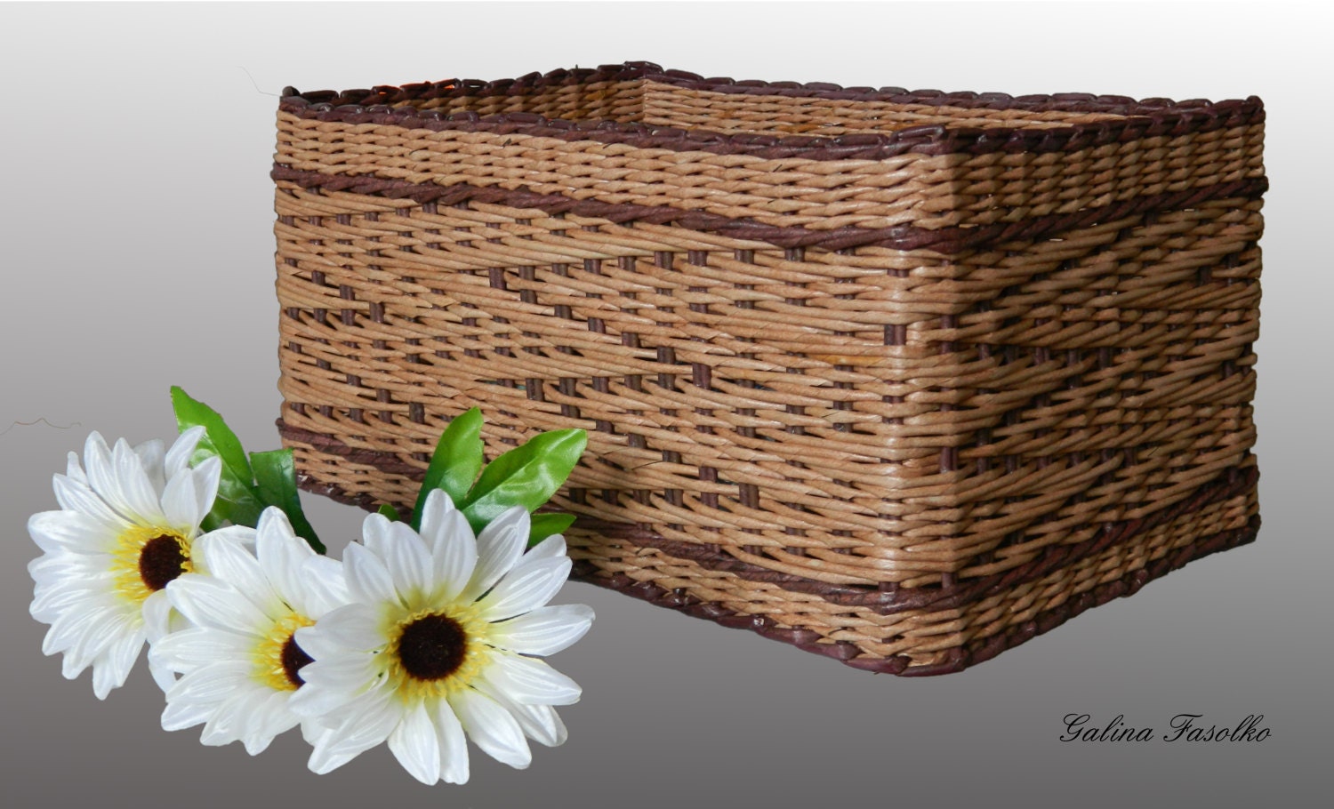 Wicker basket with lid A large wicker basket Wicker laundry Etsy