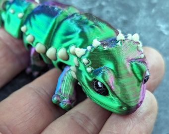 Articulated Mini Bearded Dragon. Multi-coloured high quality 3D printed fidget / anxiety toy / ornament / sculpture