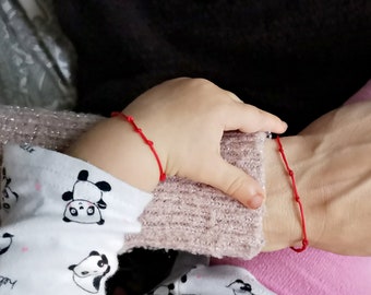 Neugeborene und Mutter rote Schutz Armbänder mit drei Knoten Geschenk für Säugling Mama Papa Baby-Dusche Verstellbare Schnur Feiner Schmuck Nylonschnur