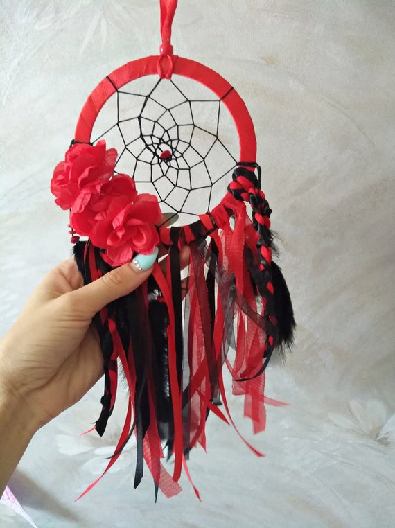 Capteur De Rêve Rouge Moyen Dreamcatcher De Corail Et De Fleur De Pendaison De Crémaillère Cadeau Chambre Décor Décoration Murale Suspendu Plumes