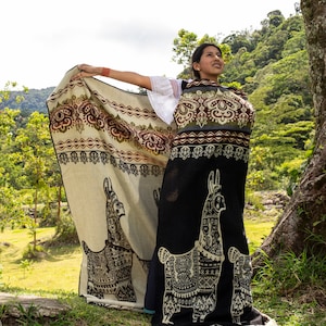 Alpaca Wool Blanket Throw (Large) | Two-Sided | Handmade in Ecuador | Super Soft and Warm