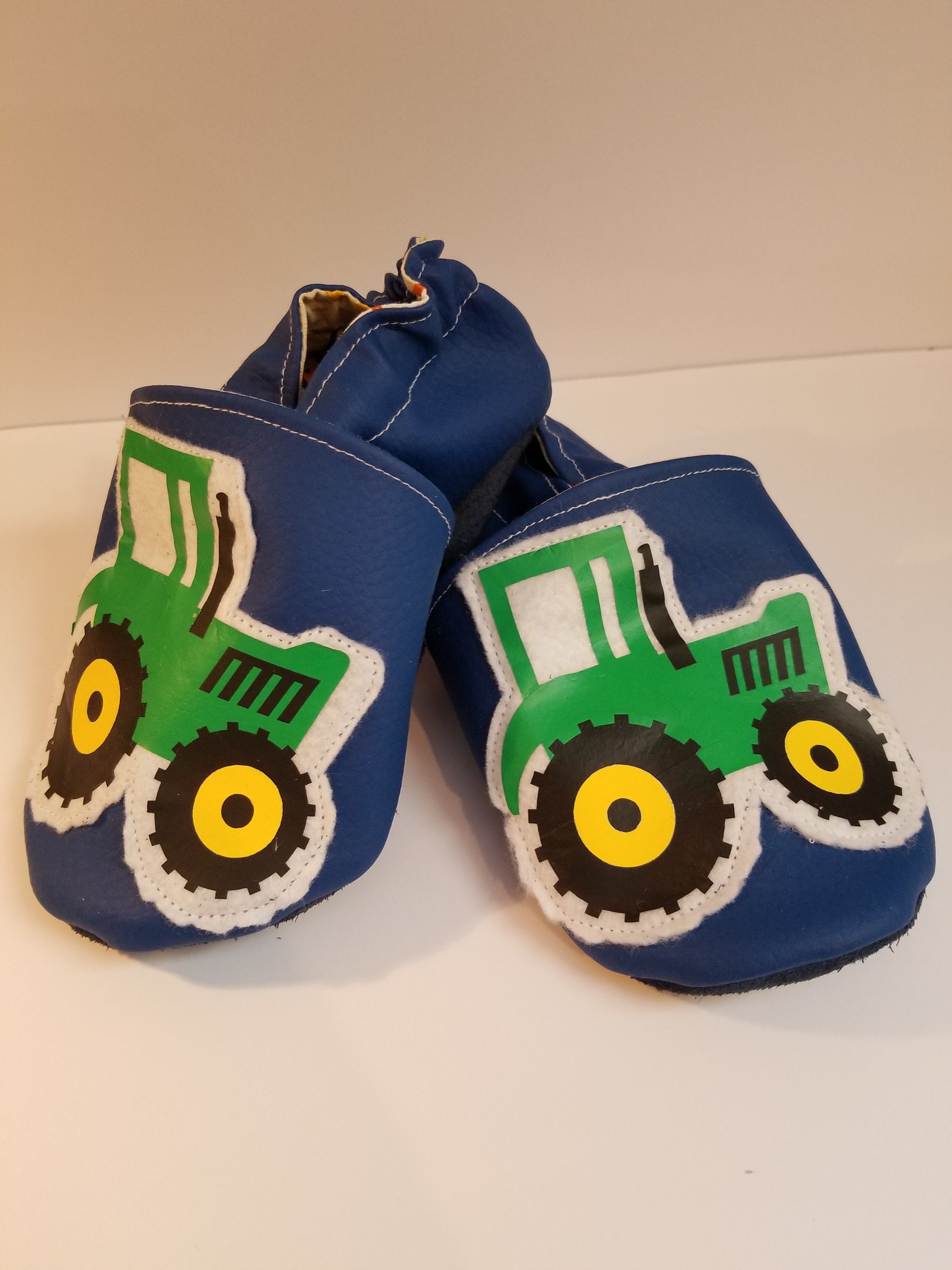 John deere on sale slippers for toddlers