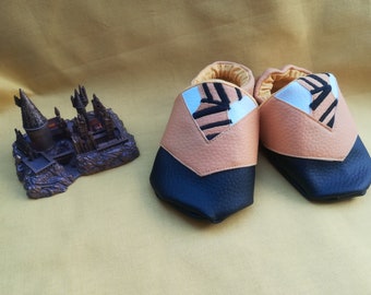 Soft leather slippers "Poufsouffle"