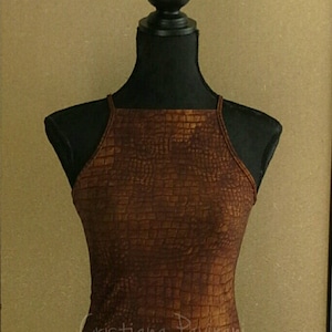 Women&#39;s vest with crocodile type print on stretch jersey perfect as a jacket, American top ideal for the gym
