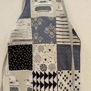 Little kid apron: black and white patchwork (~size/age 2-7)