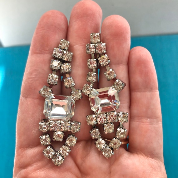 Vintage rhinestone dangle screw back earrings-stat