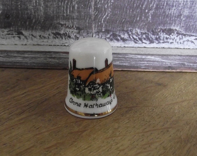 Vintage thimbles / Stratford upon Avon / beautiful Fine Bone China / bone china England made / BRB5