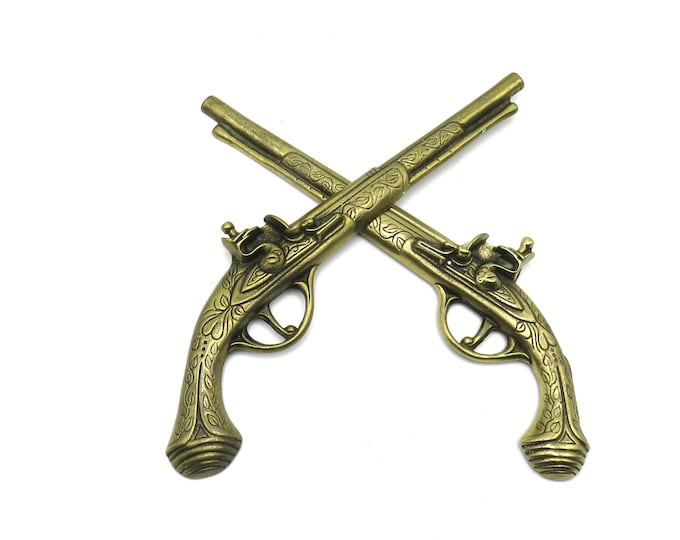 vintage Brass / pistols  / Brass Flintlock / 2x  Pistol Wall Art (RB)