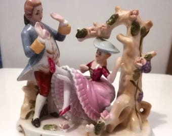 DRESDEN PORCELAIN / ALEMANIA/ Excelente estado / figura de cerámica / retro / ducal / antiguo