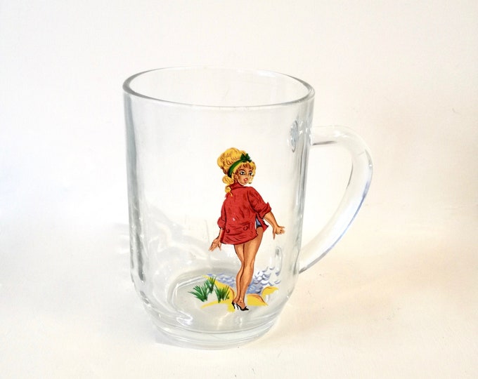 Vintage Pub glass /  Funky glass / tall Glass / atomic / Retro glass / French glass / movie props (G)