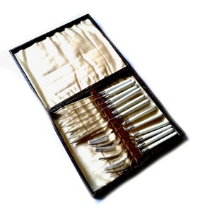 Victorian Cutlery / Sheffield Silver plate / England EPNS Cutlery / Electro Plated Nickel Silver / finest cutlery available