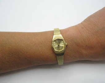 classic gold women's watch