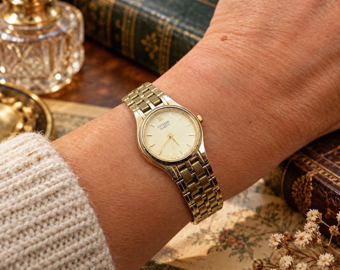vintage Citizen gold watch / 6.8" wrist size watch / vintage womans  90s watch / Japan watch / vintage Watch / watch  ladies  watch (p25)