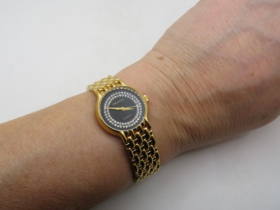 vintage womens gate bracelet Watch / dainty dial / quartz watch  / dial  / vintage / womens  watch (g13)